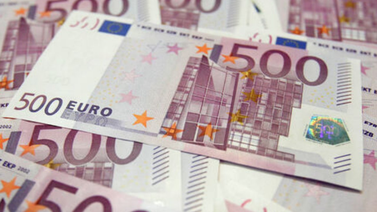 Hazine’nin Euro Tahviline Talep Patlaması! 3 Katından Fazla Yatırımcı Akın Etti