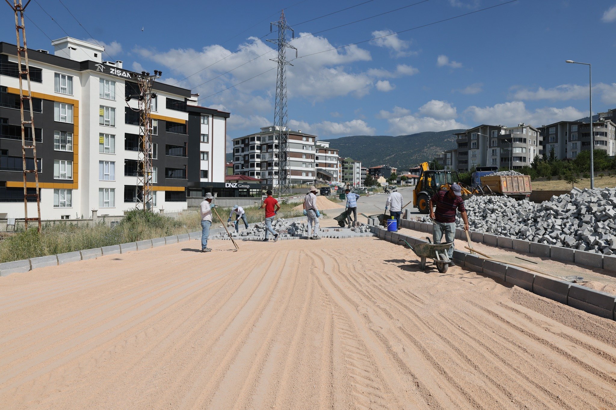 Tokat Güneşli Mahallesi’ne Yeni Otopark: Park Sorununa Yerinde Çözüm