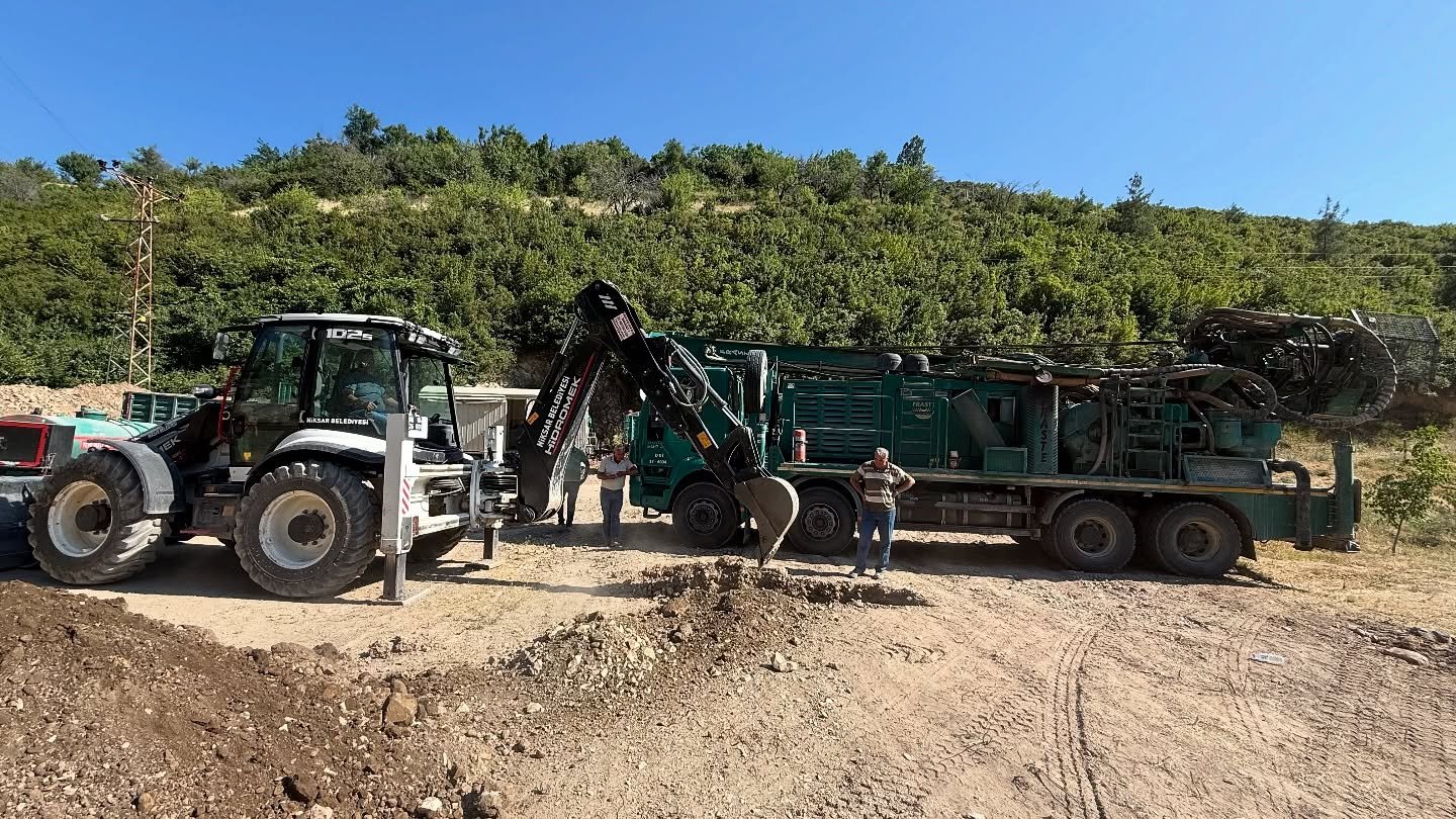 Niksar’da Suya Erişim Kolaylaşıyor: 3 Yeni Sondaj Çalışması Başladı